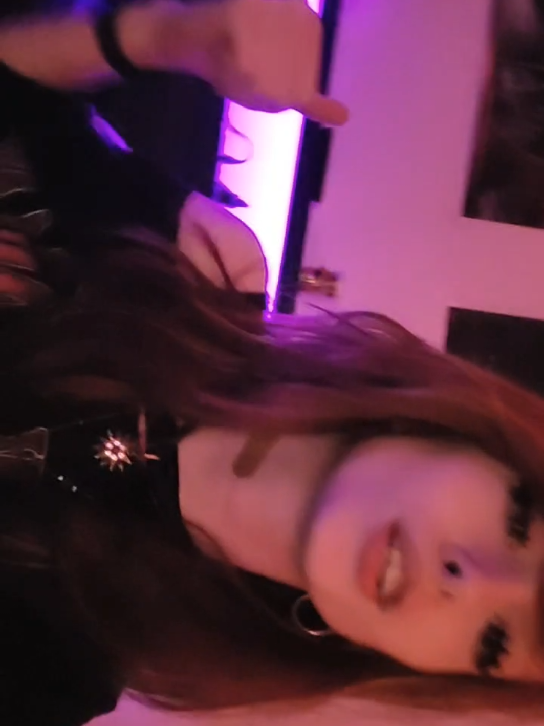 @𝒎𝒊𝒐 ☆