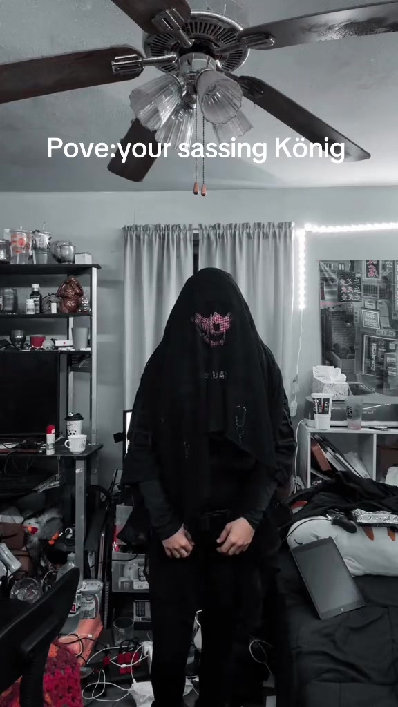 @theUnhingedpanda