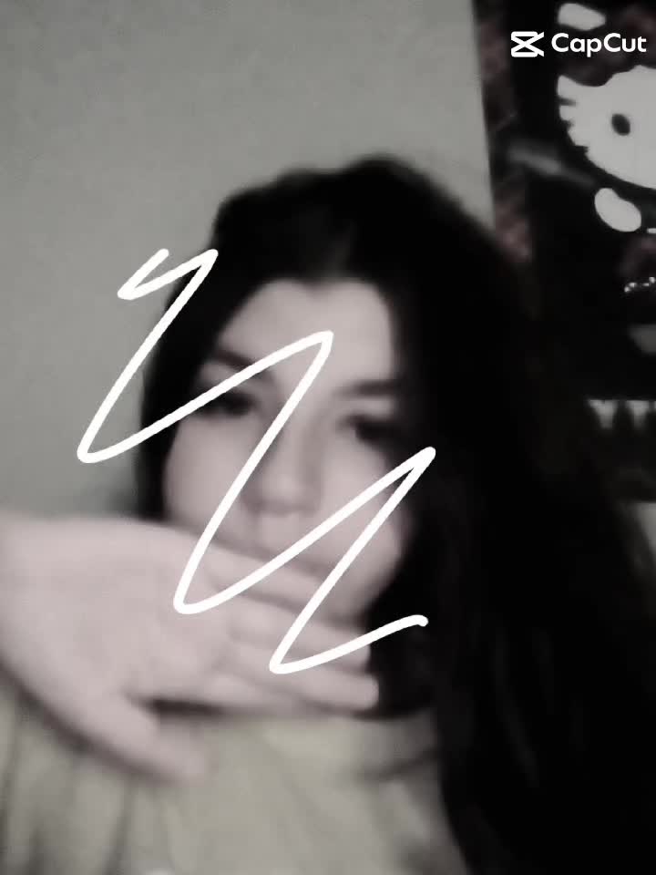 @ur fav queen๐๐