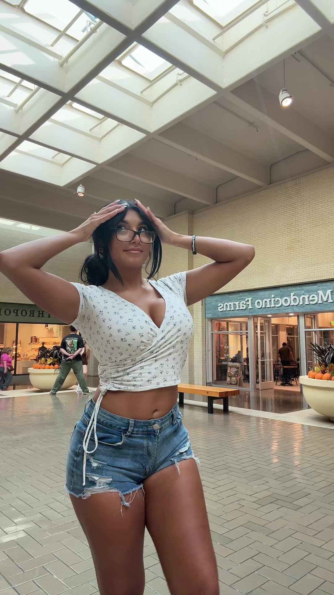 @⟡˙⋆ivana k⋆˙⟡