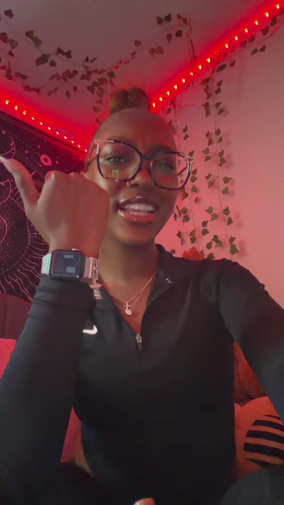 @Raynaa