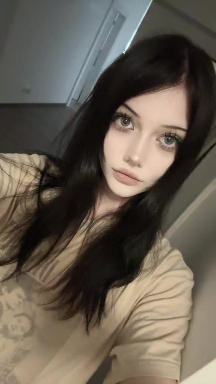 @🧛🏻♀️