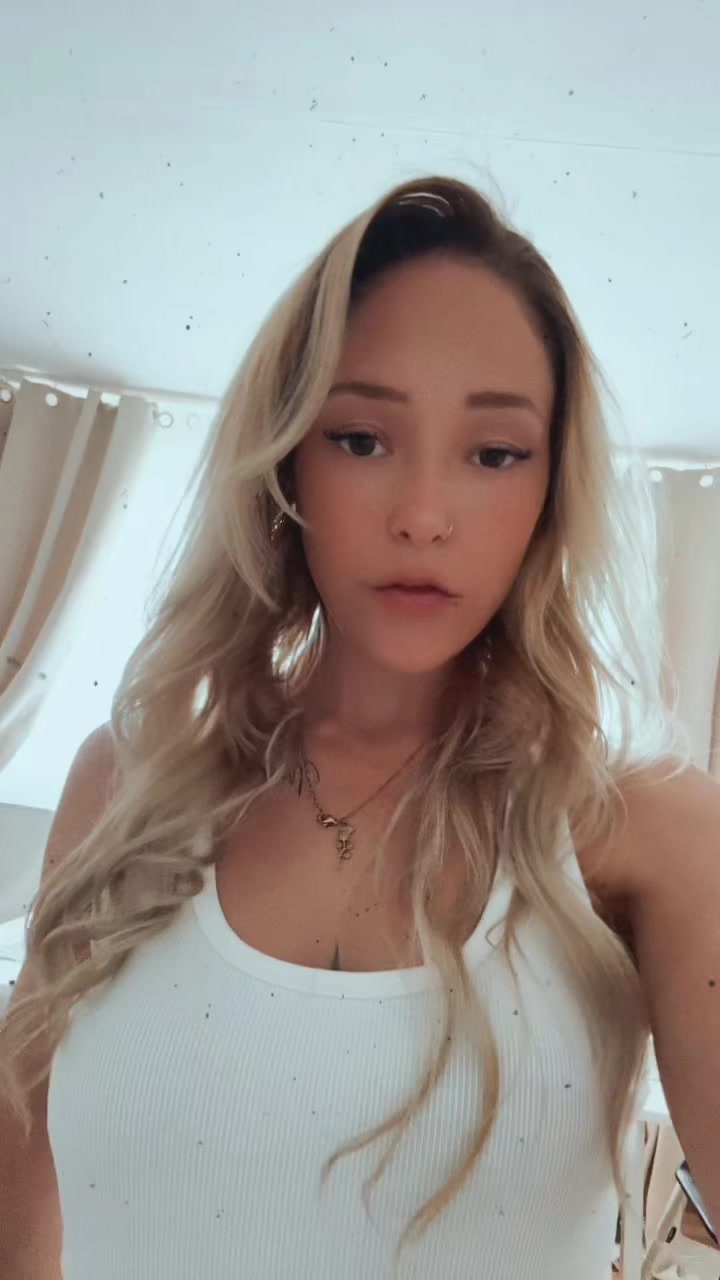 @🦋ミ★ 𝘊𝘢𝘳𝘦𝘺 ★彡🦋