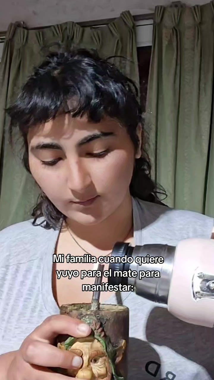 @lacreepypasteradearg