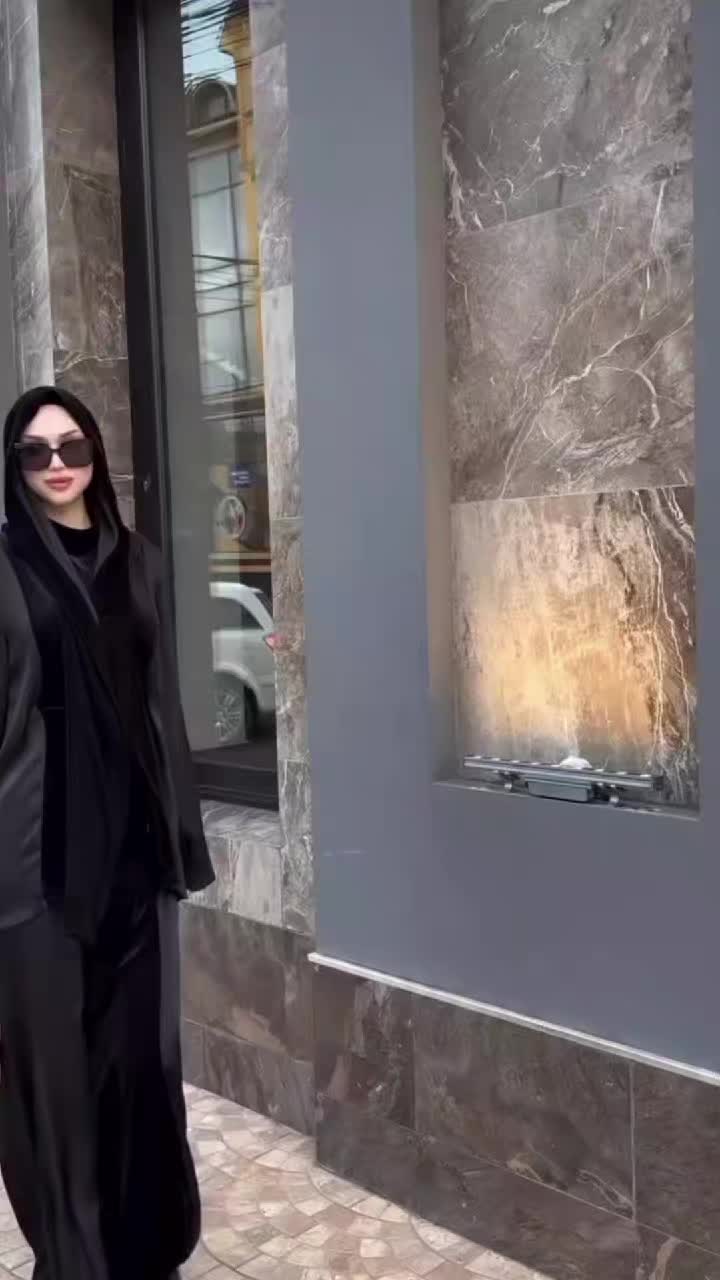@🖤