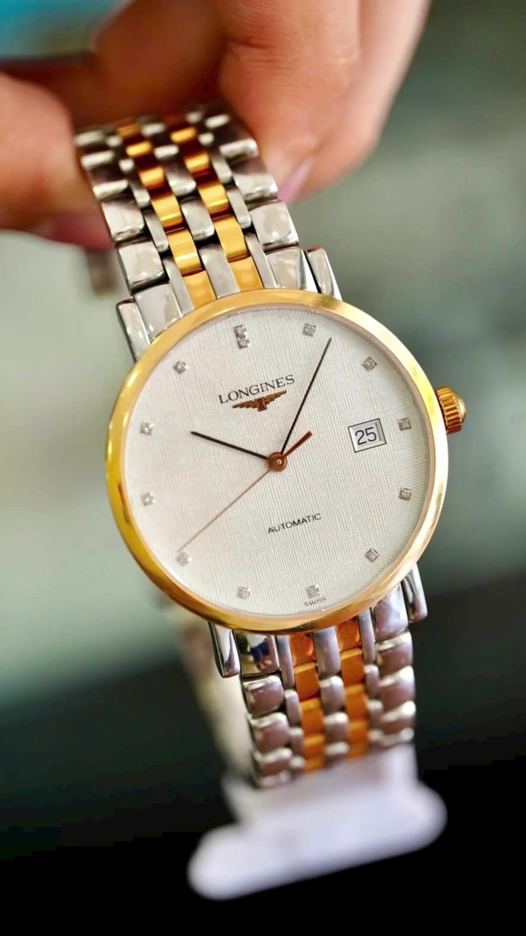 @BDT WATCH Đồng Hồ Thuỵ Sỹ