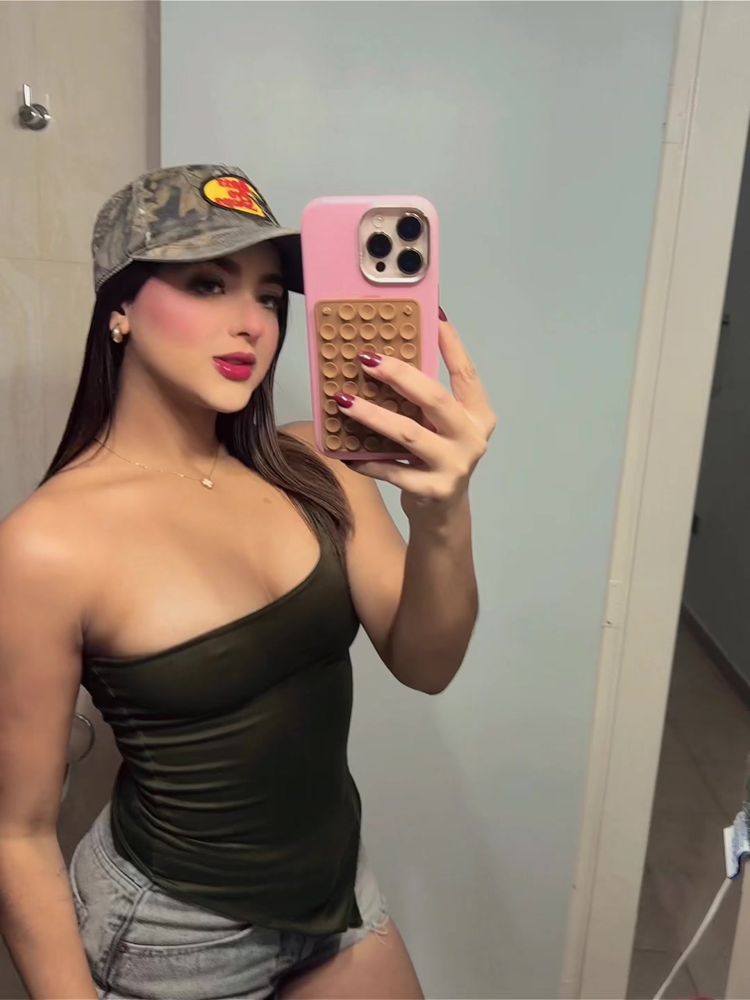 @Camila Navas