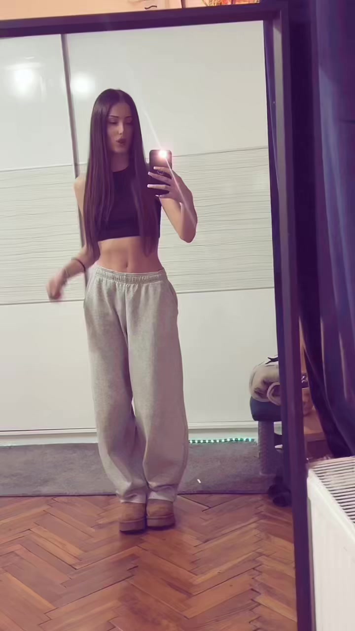 @👑