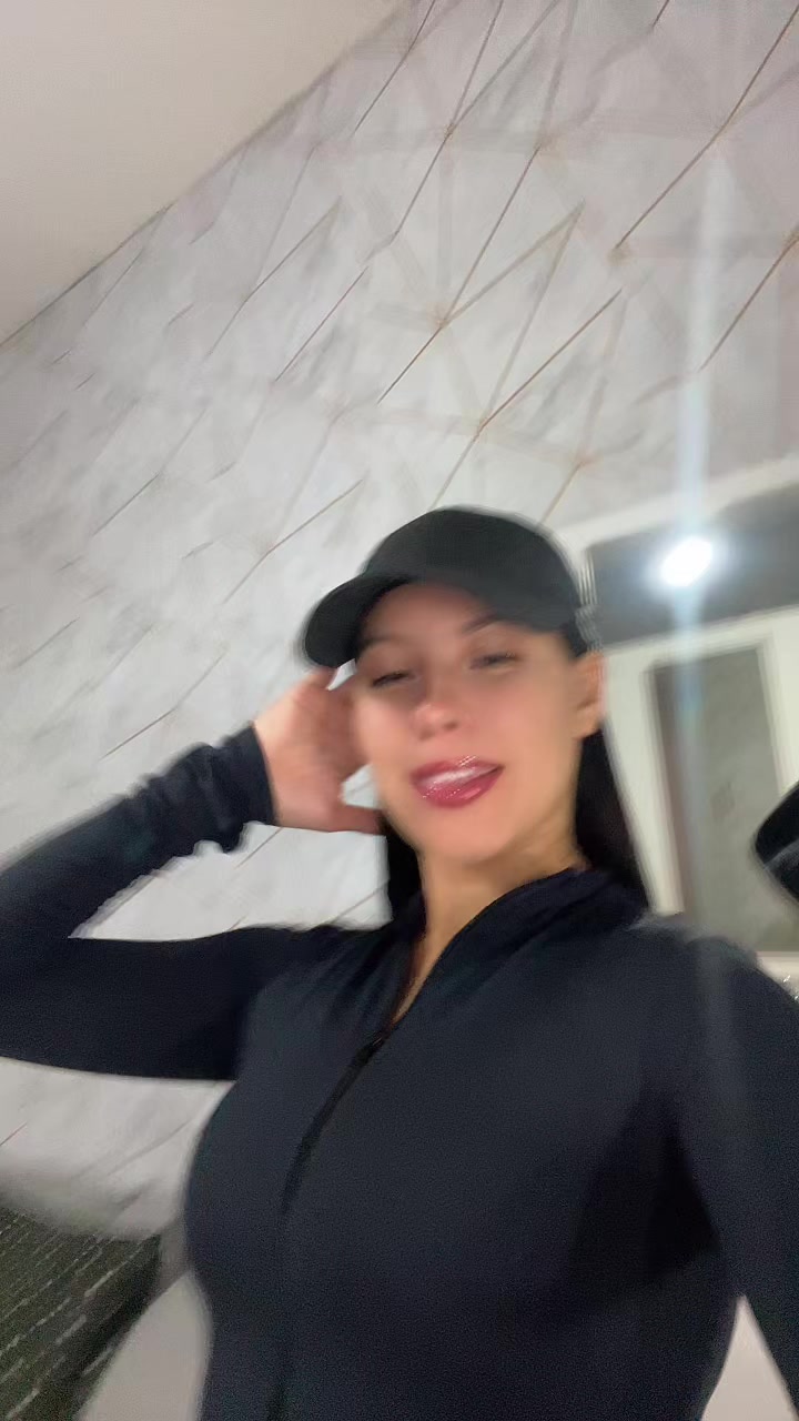@015_camille