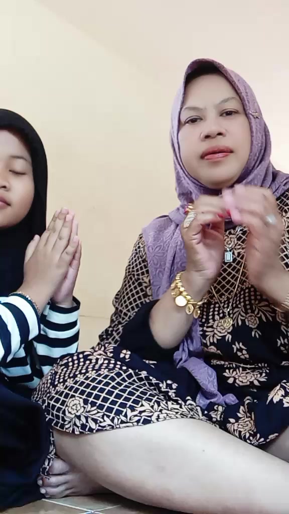 @kamilaputri139