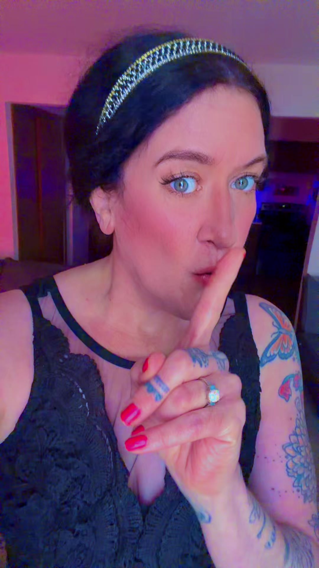 @DancingKaraokeMamacita