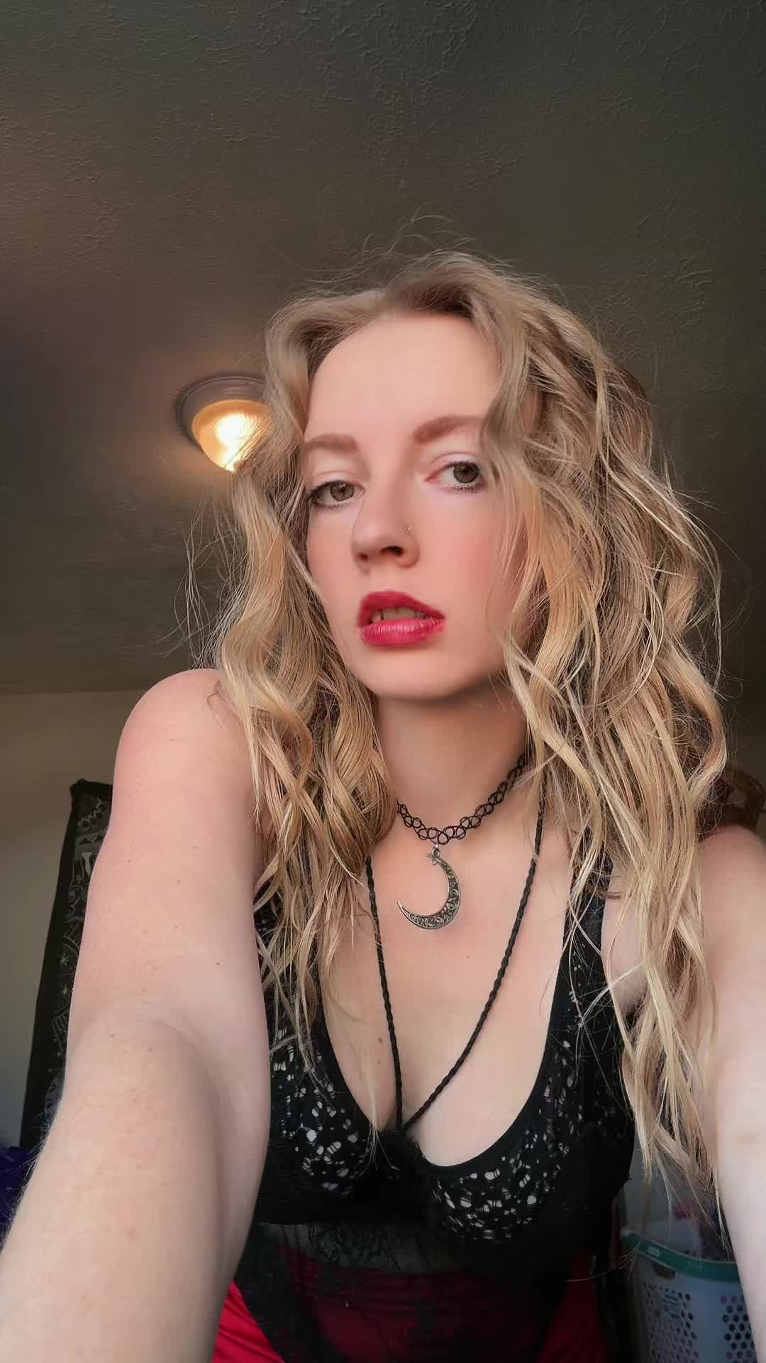 @🌙Macey layne🌙