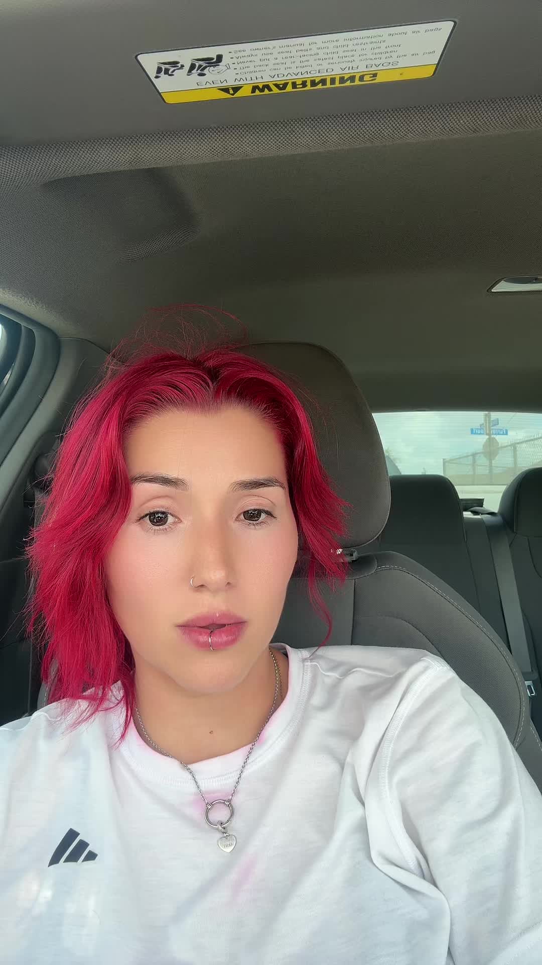 @Daniii