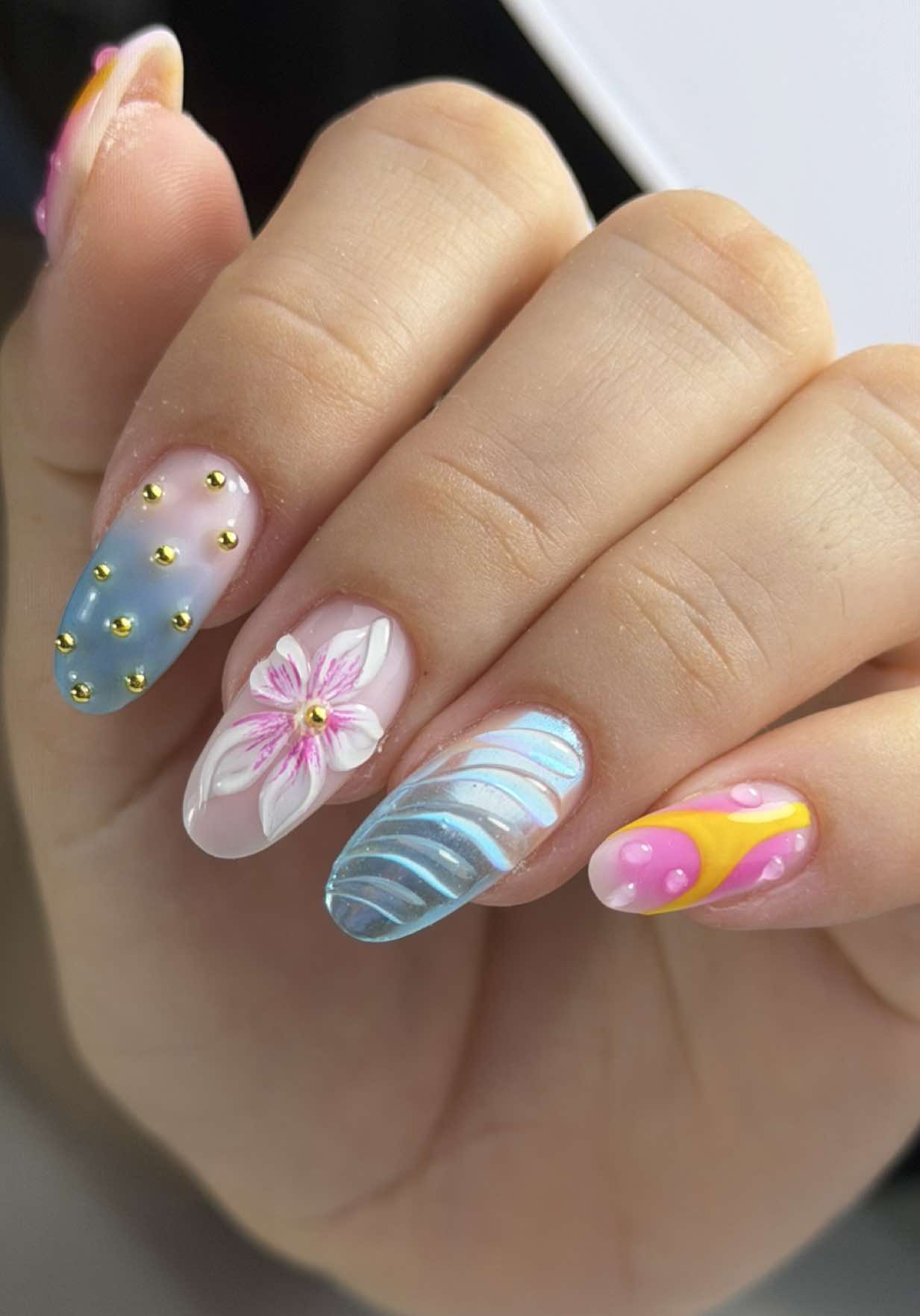 @dai_nails_artist