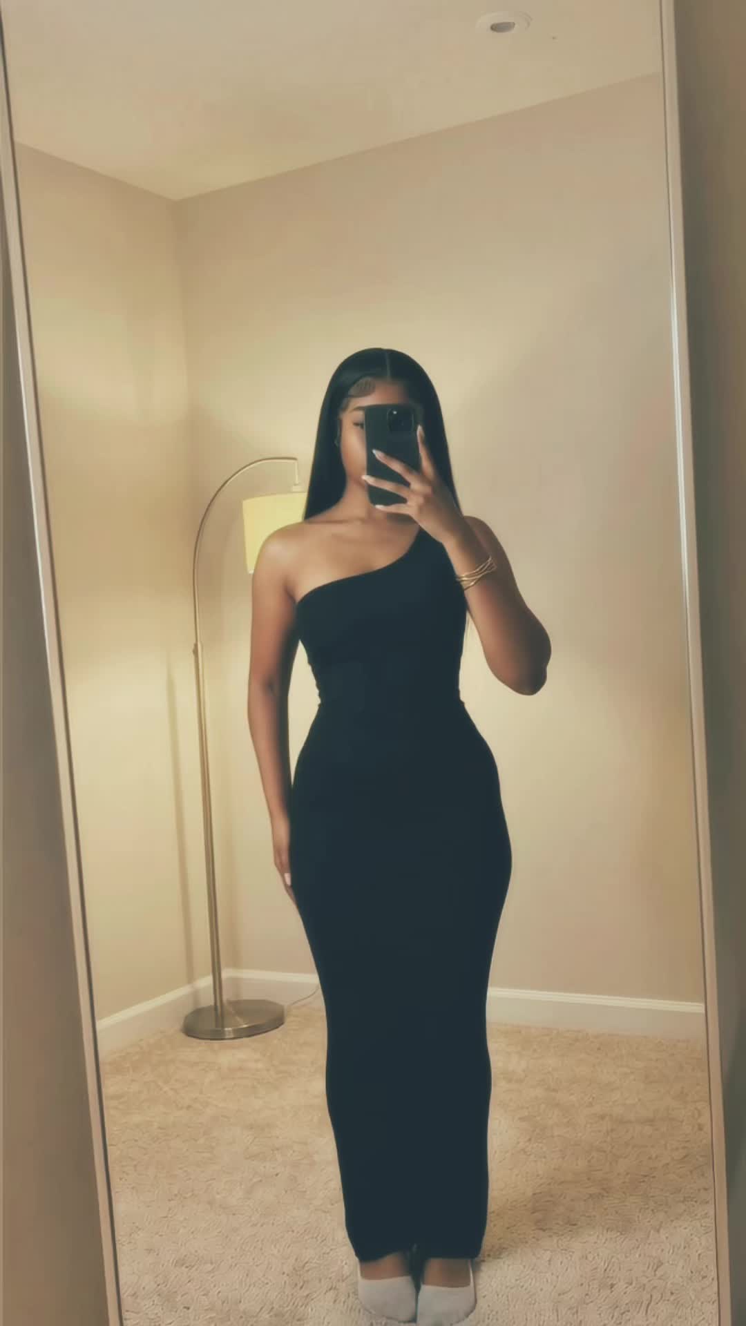 @Lala