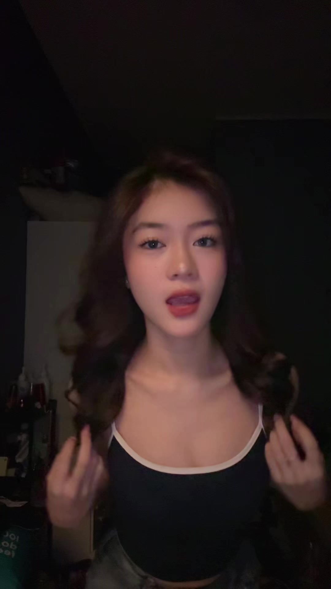 @tjia