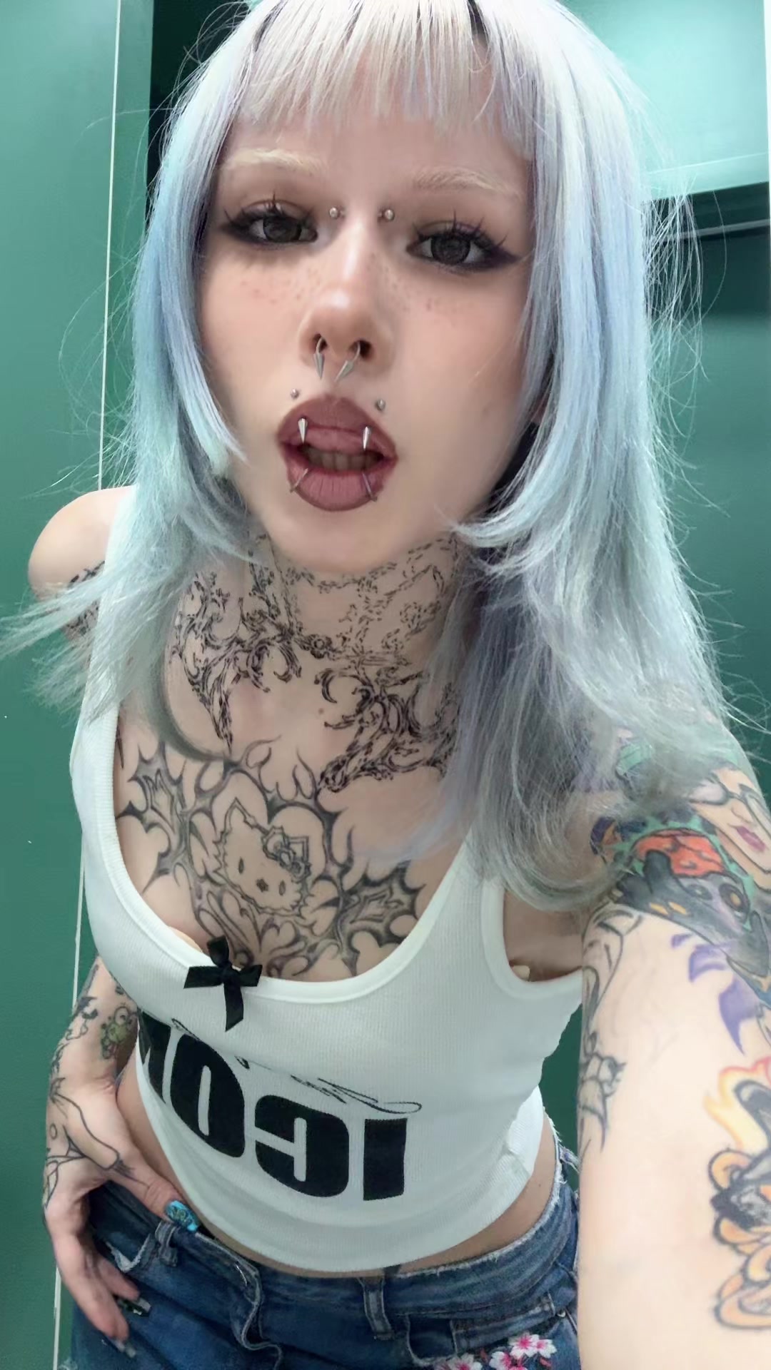 @lu