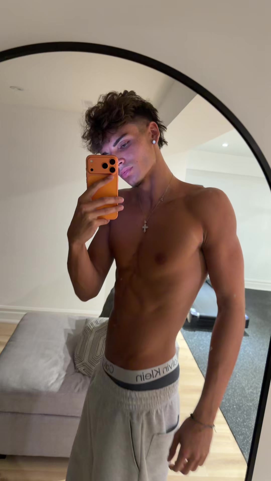 @chris.nikoo