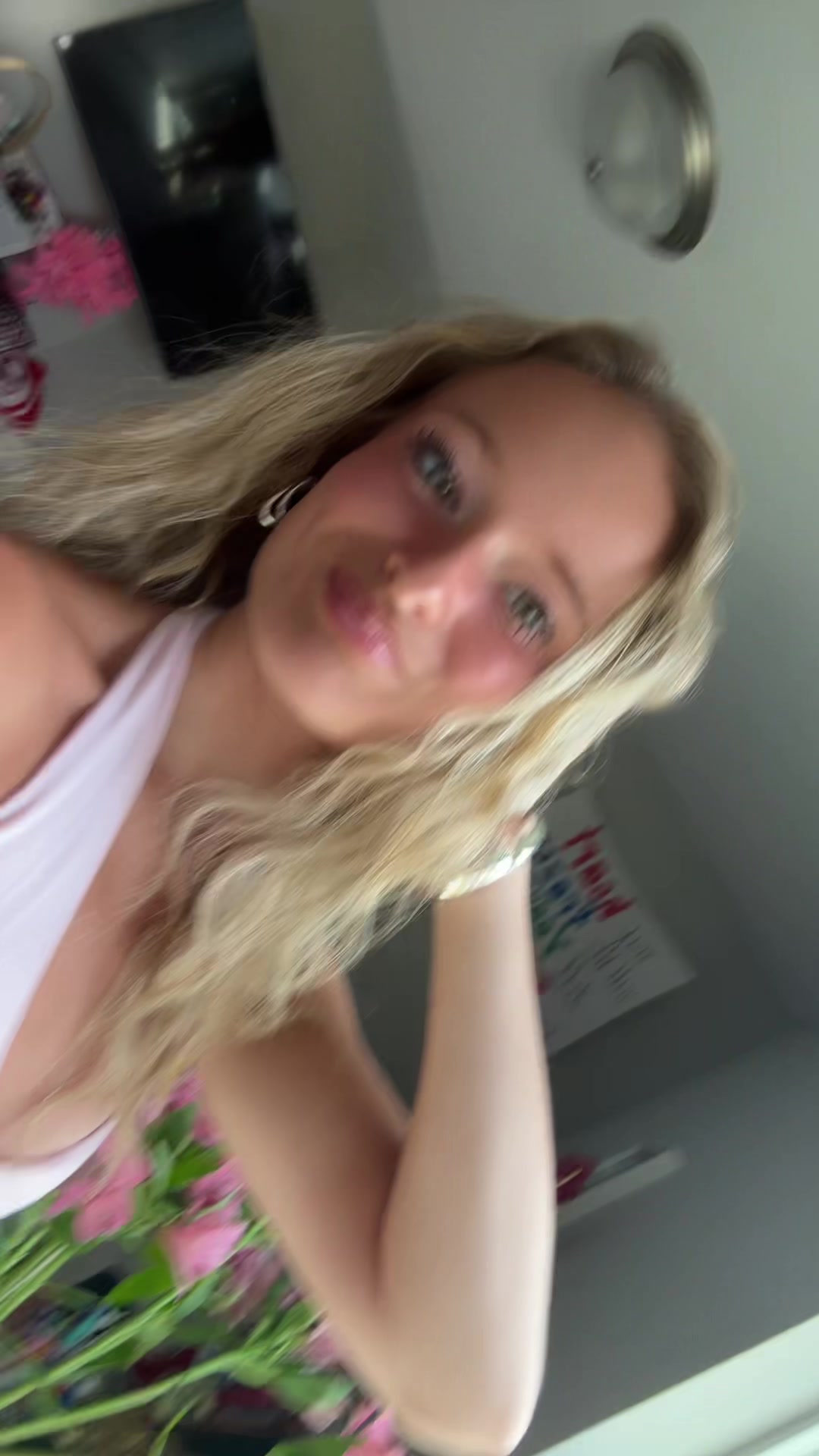 @Lucy_marrie09