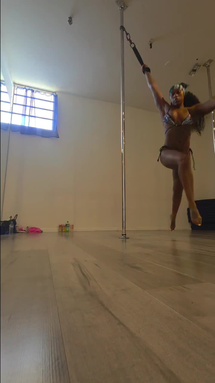 @ICandii Entertainment