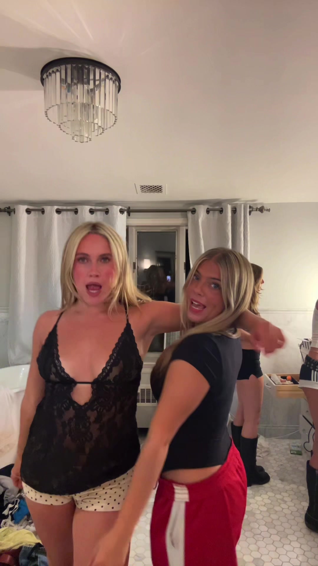 @rosalieeeramirez
