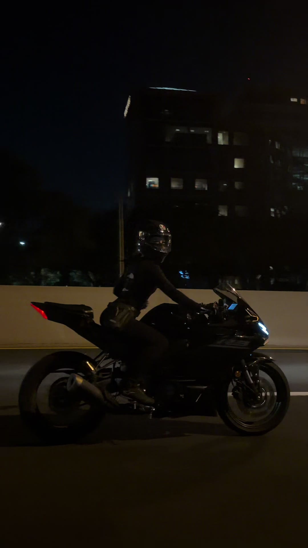 @moto.angelx