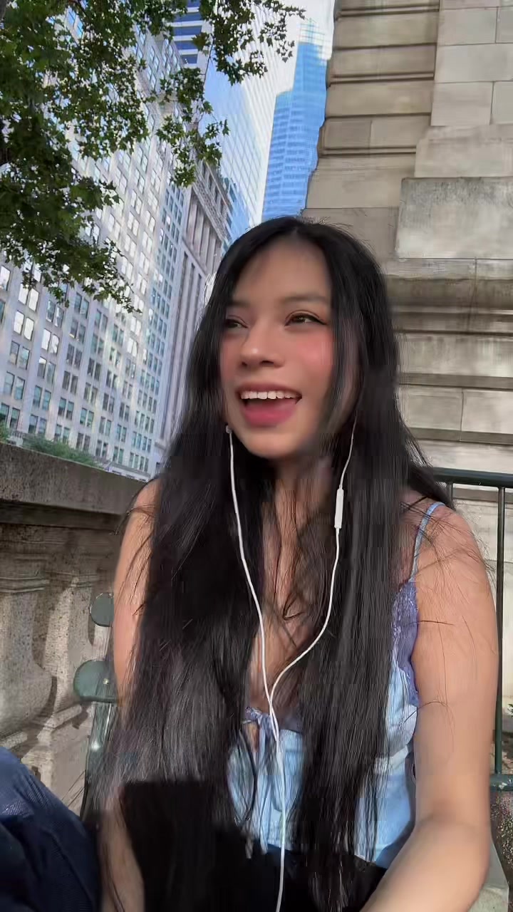 @Luna