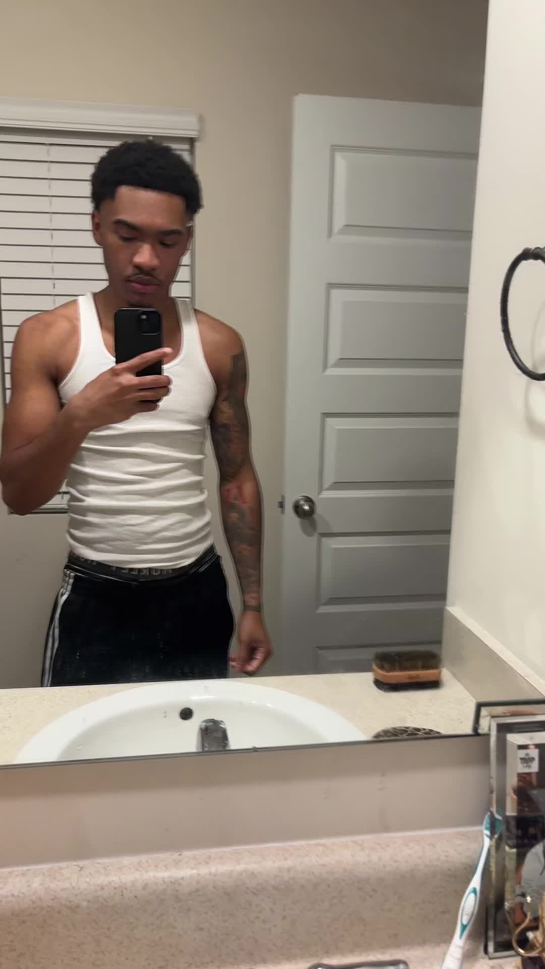 @iwoaq