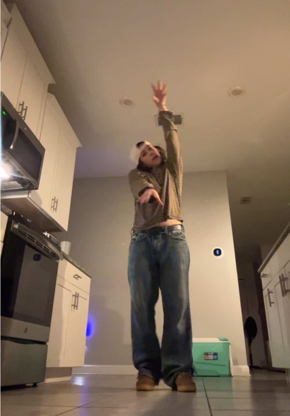 @ayyvahh_