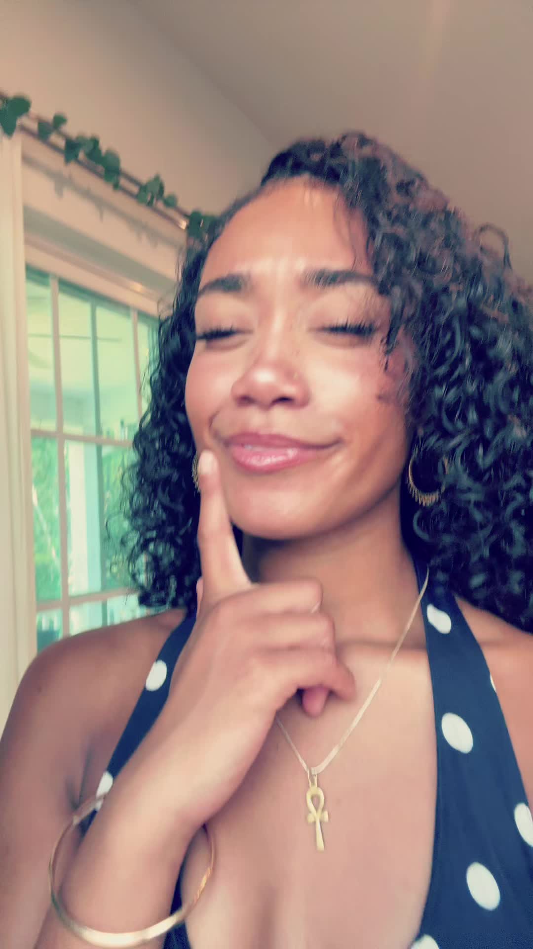 @Mani👅