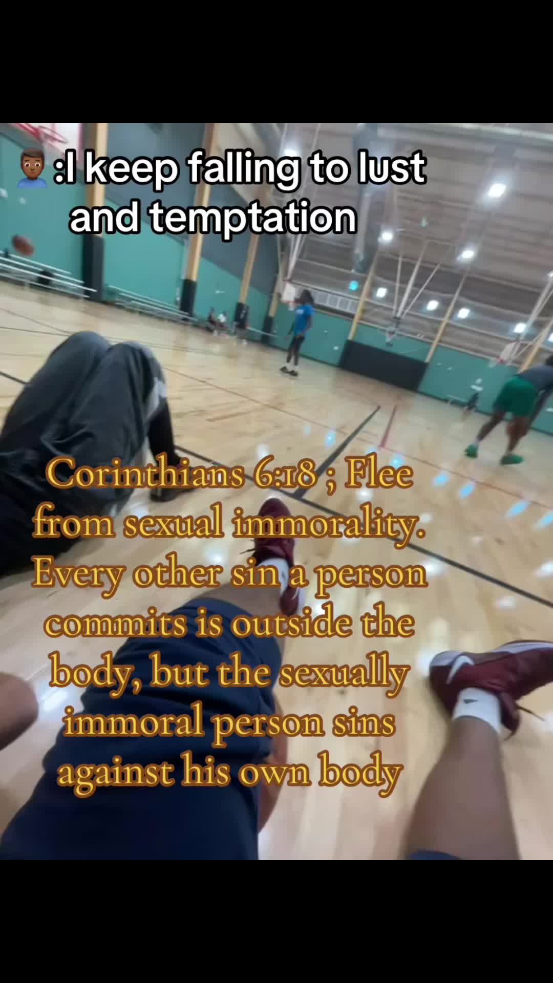 @⃟