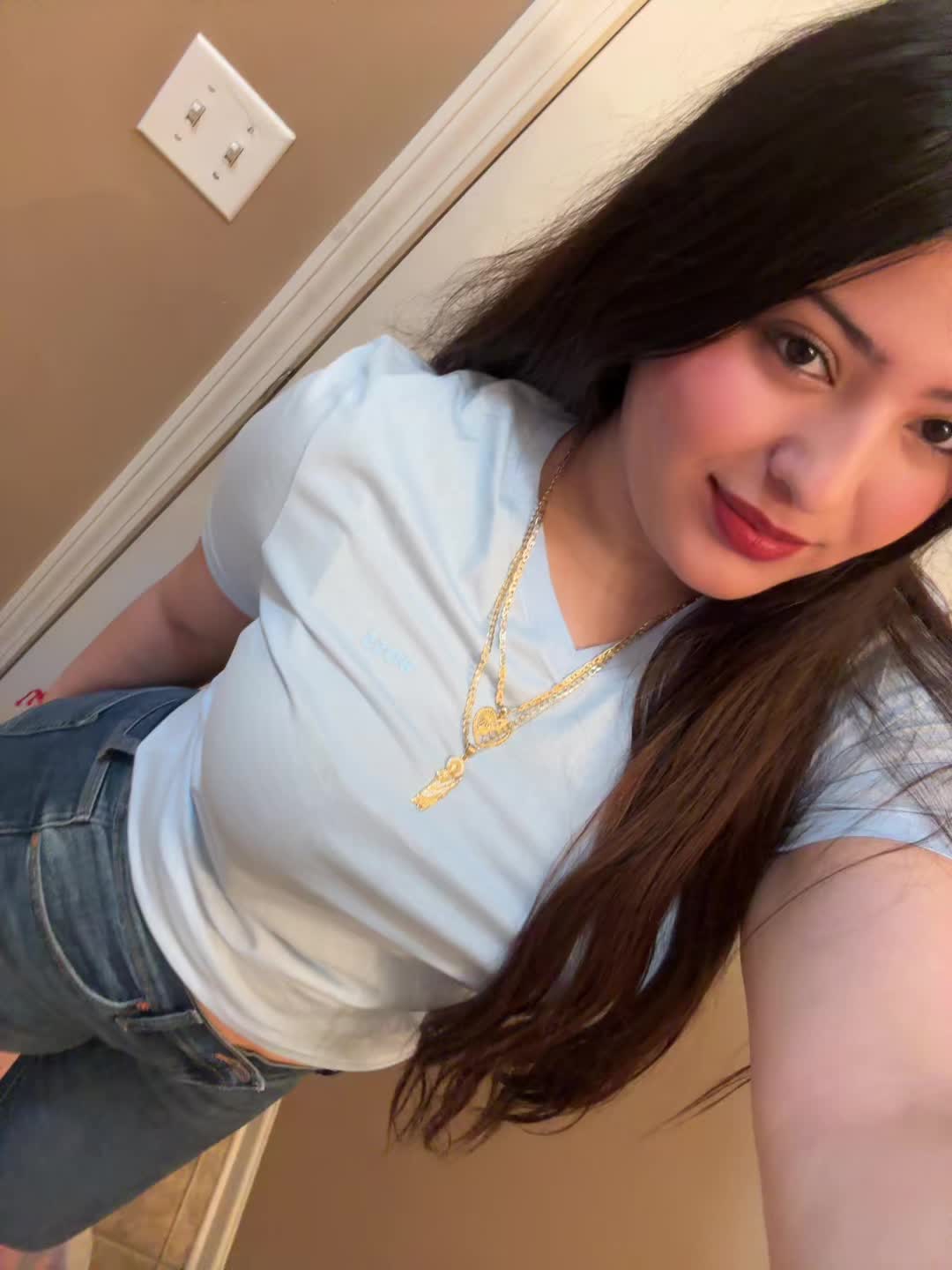 @Mari 🍒✨