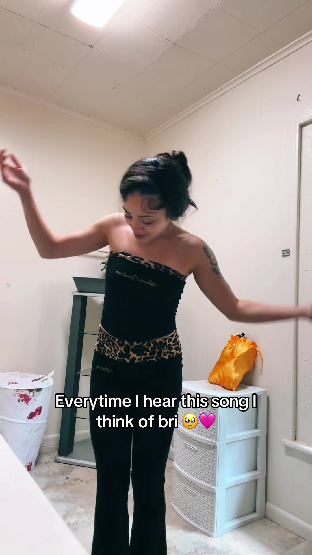 @Nisiana