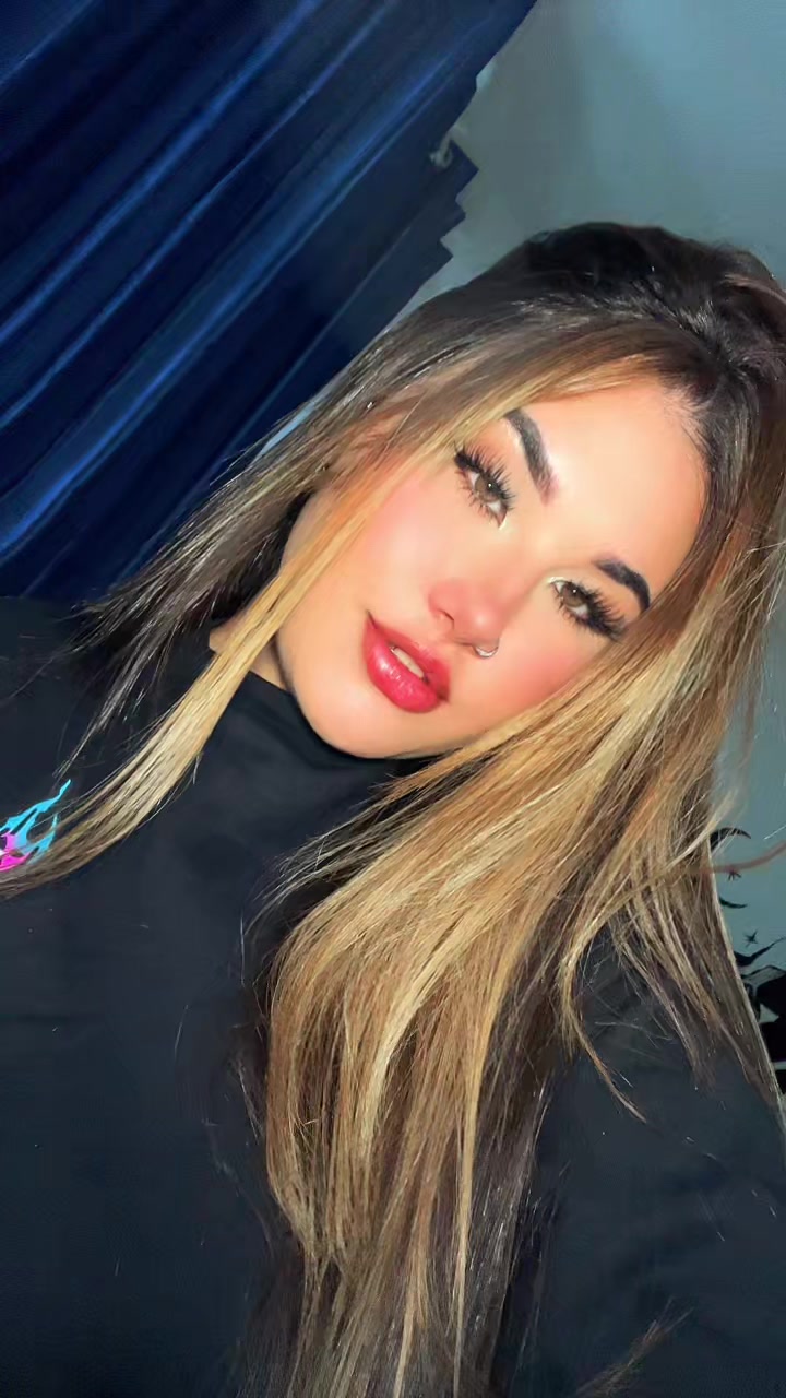 @Lorena flames🔥