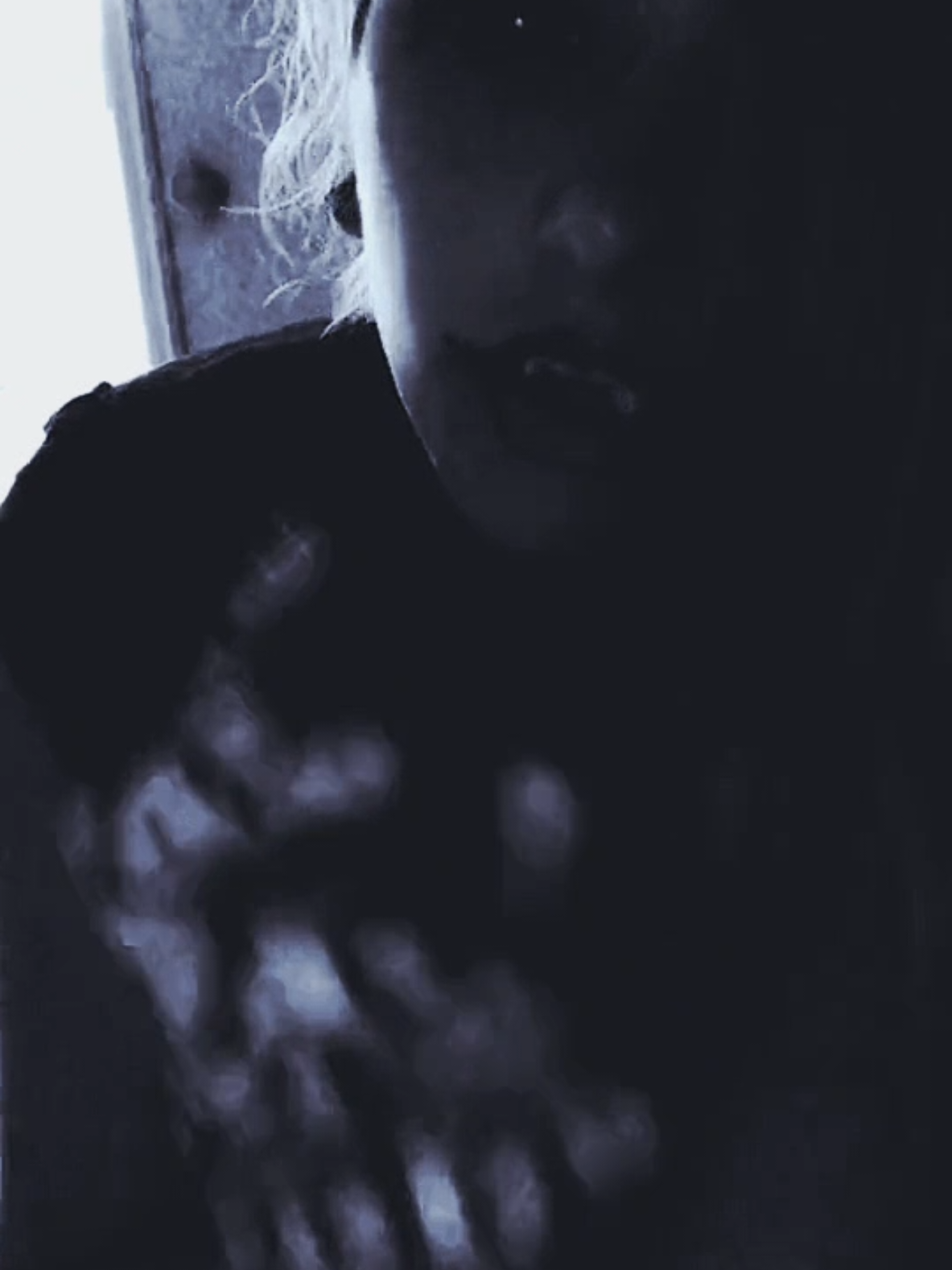 @shy_bat_demon