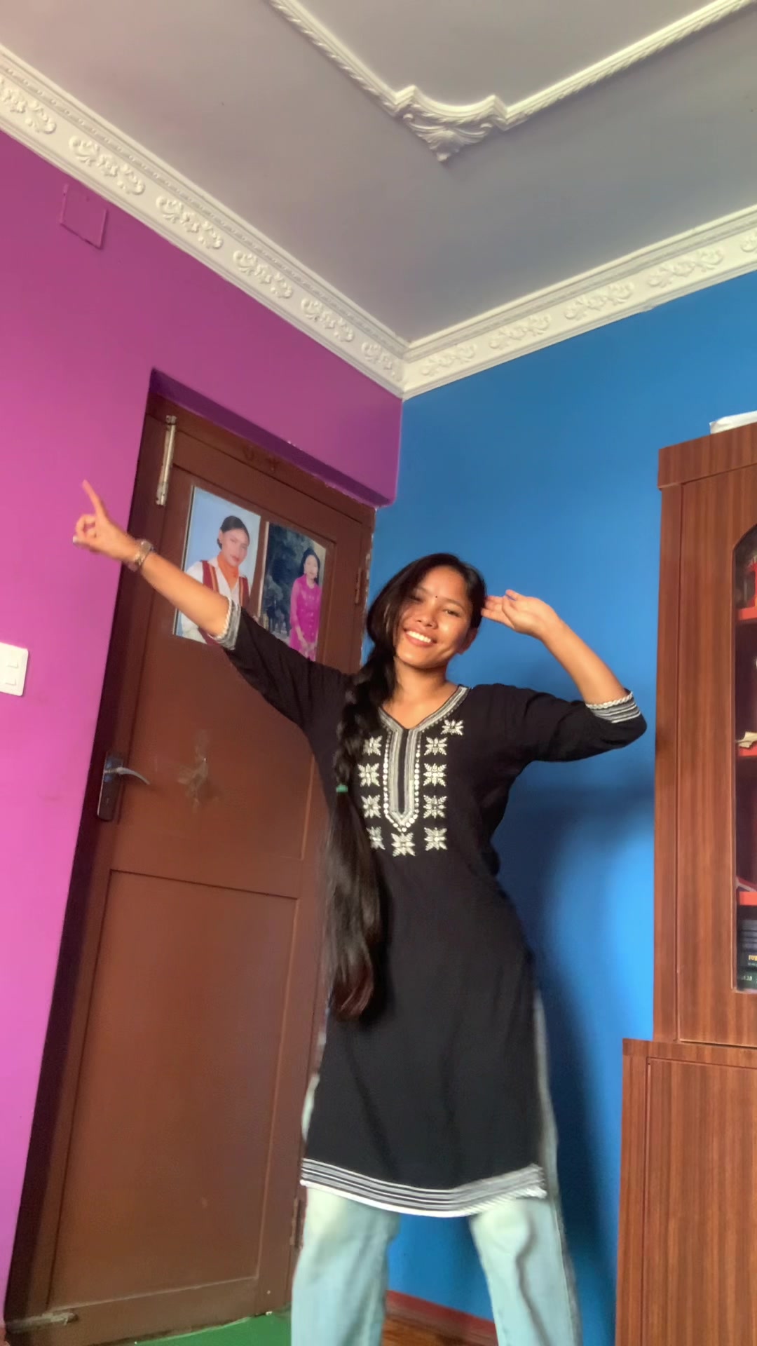 @Radha🕉️