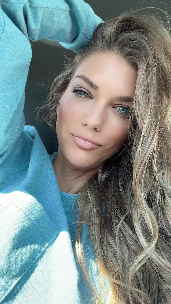 @A m a n d a 🖤💋