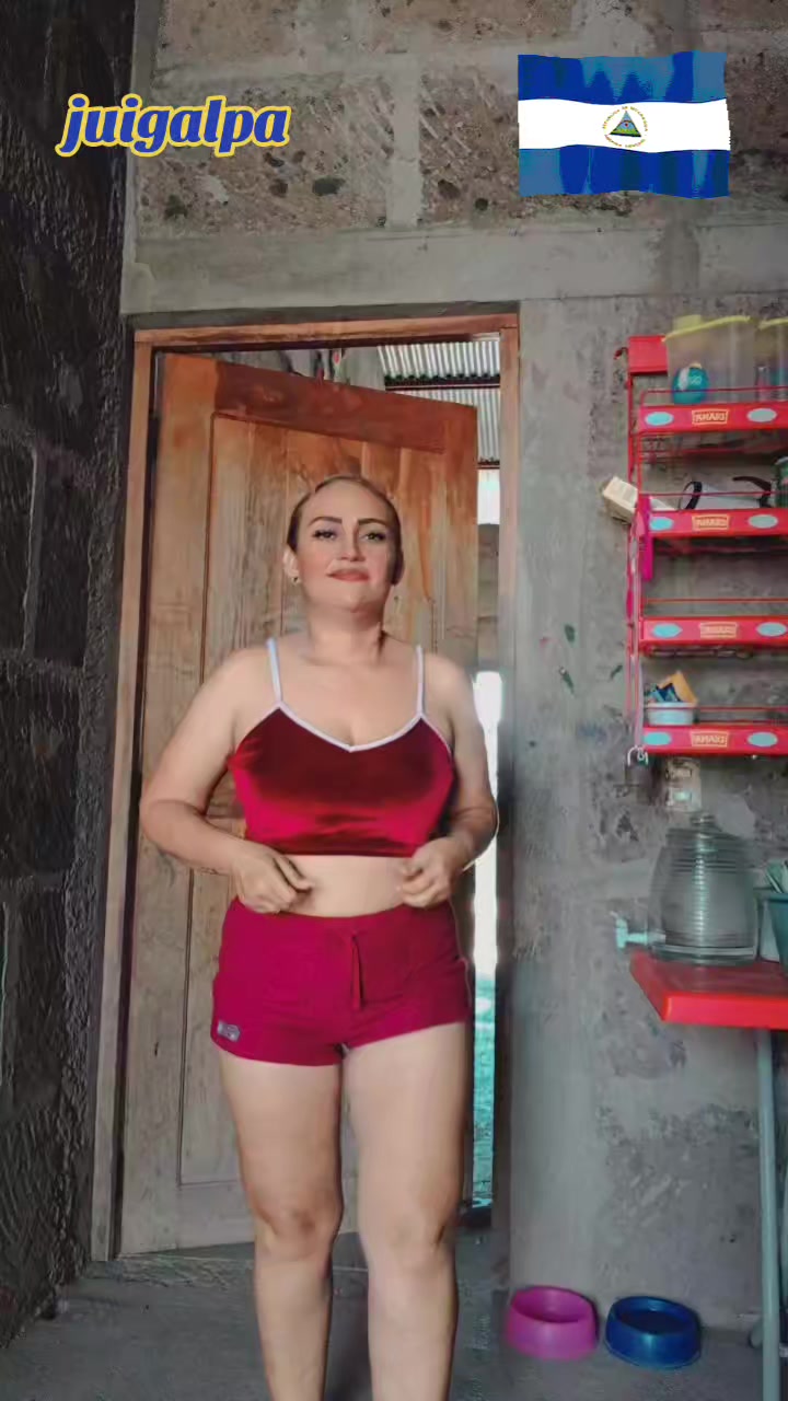 @Fernández