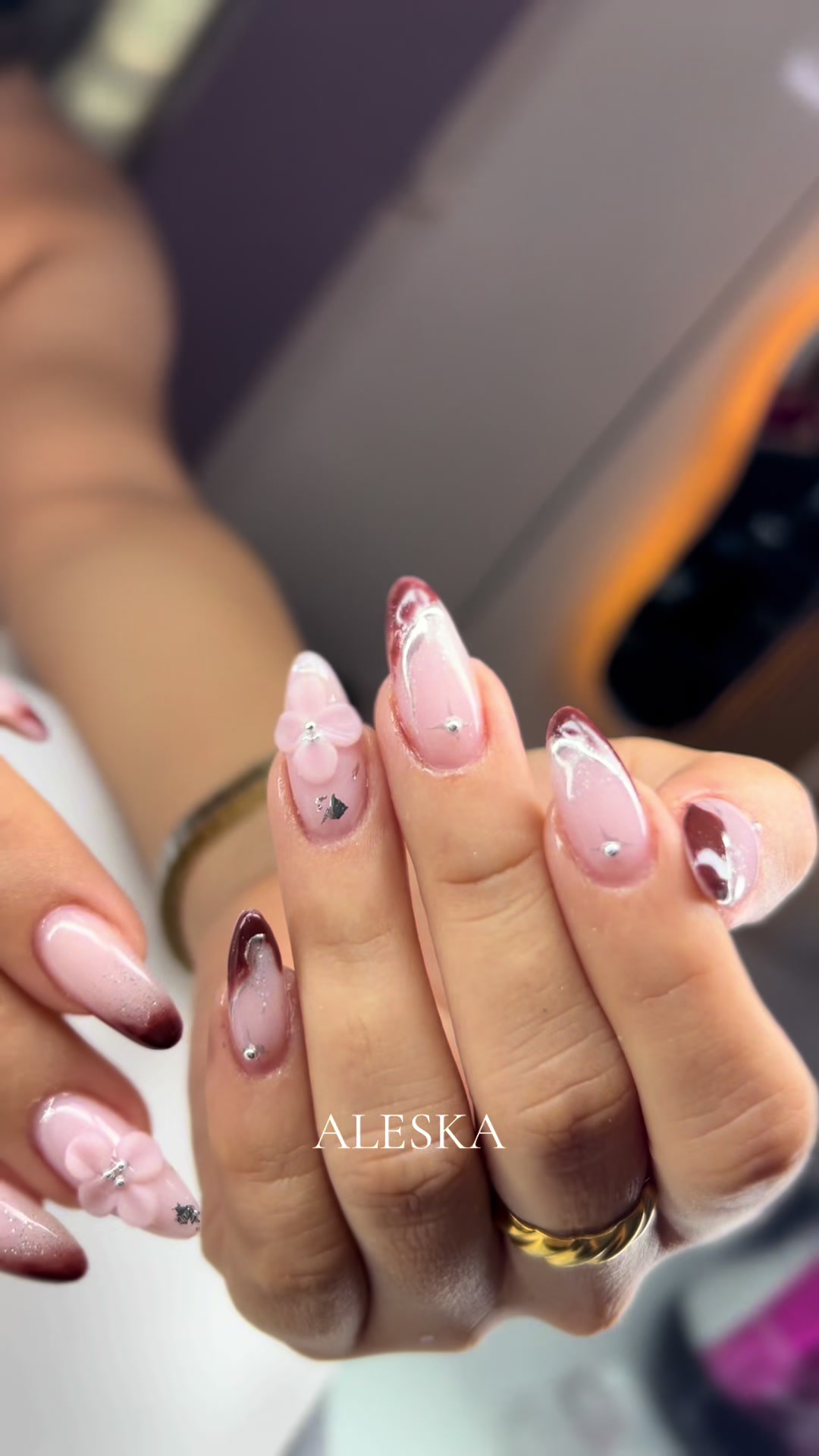 @Esmerlyn