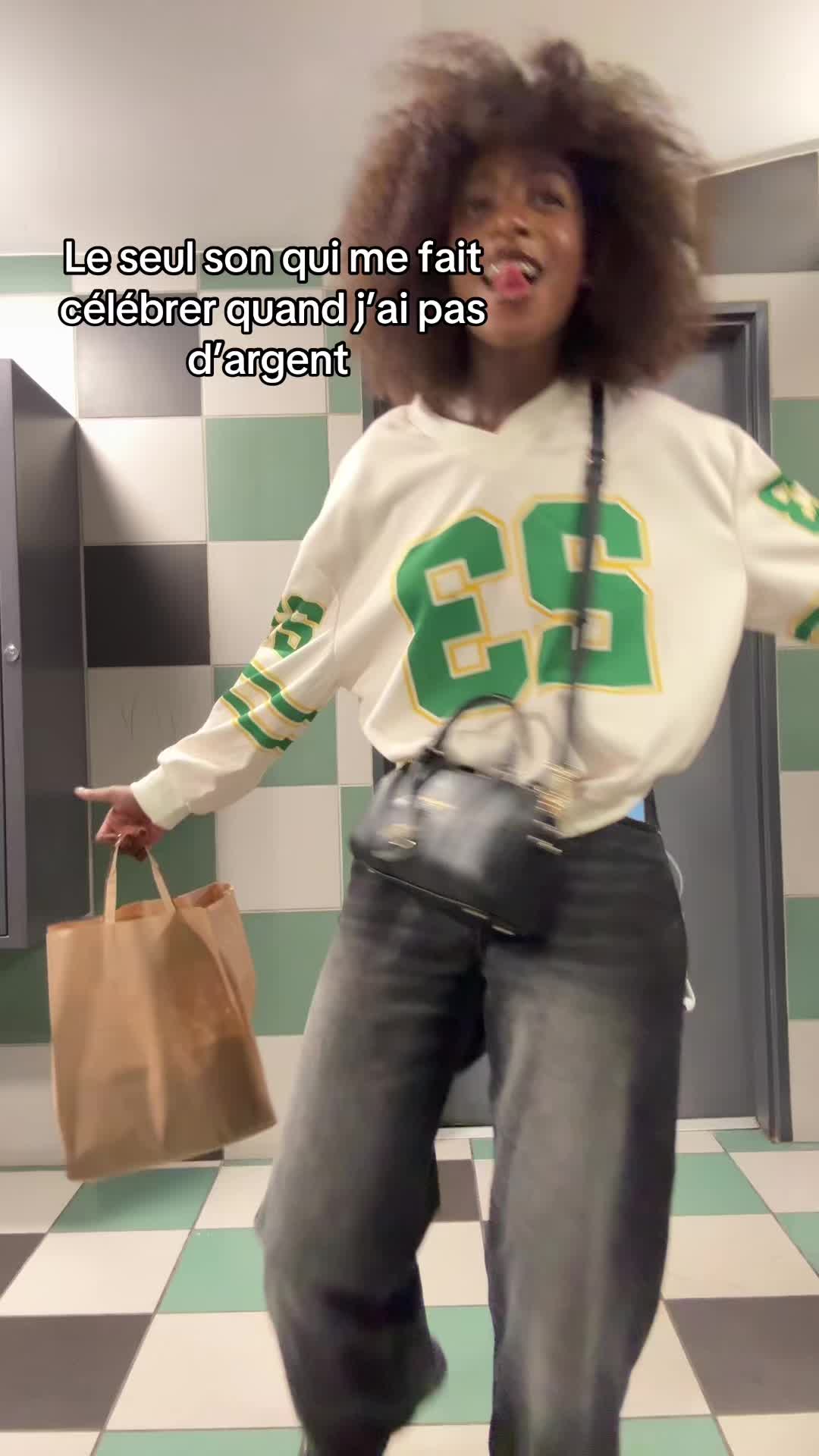 @K A Y.