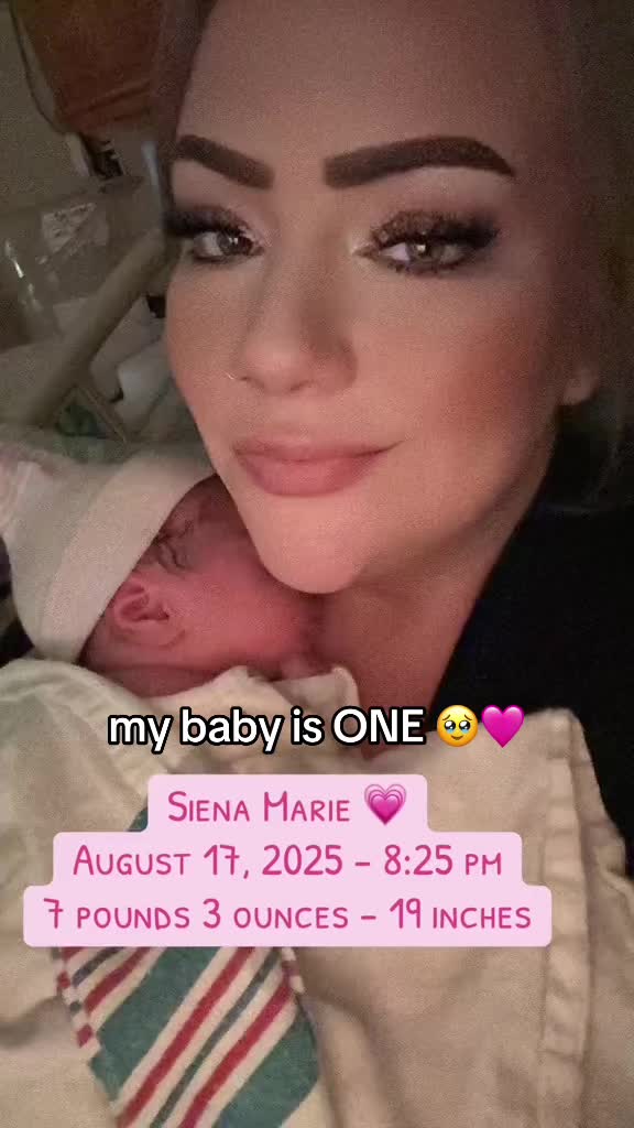 @Q u e e n • B e e x 0 ๐โจ๐