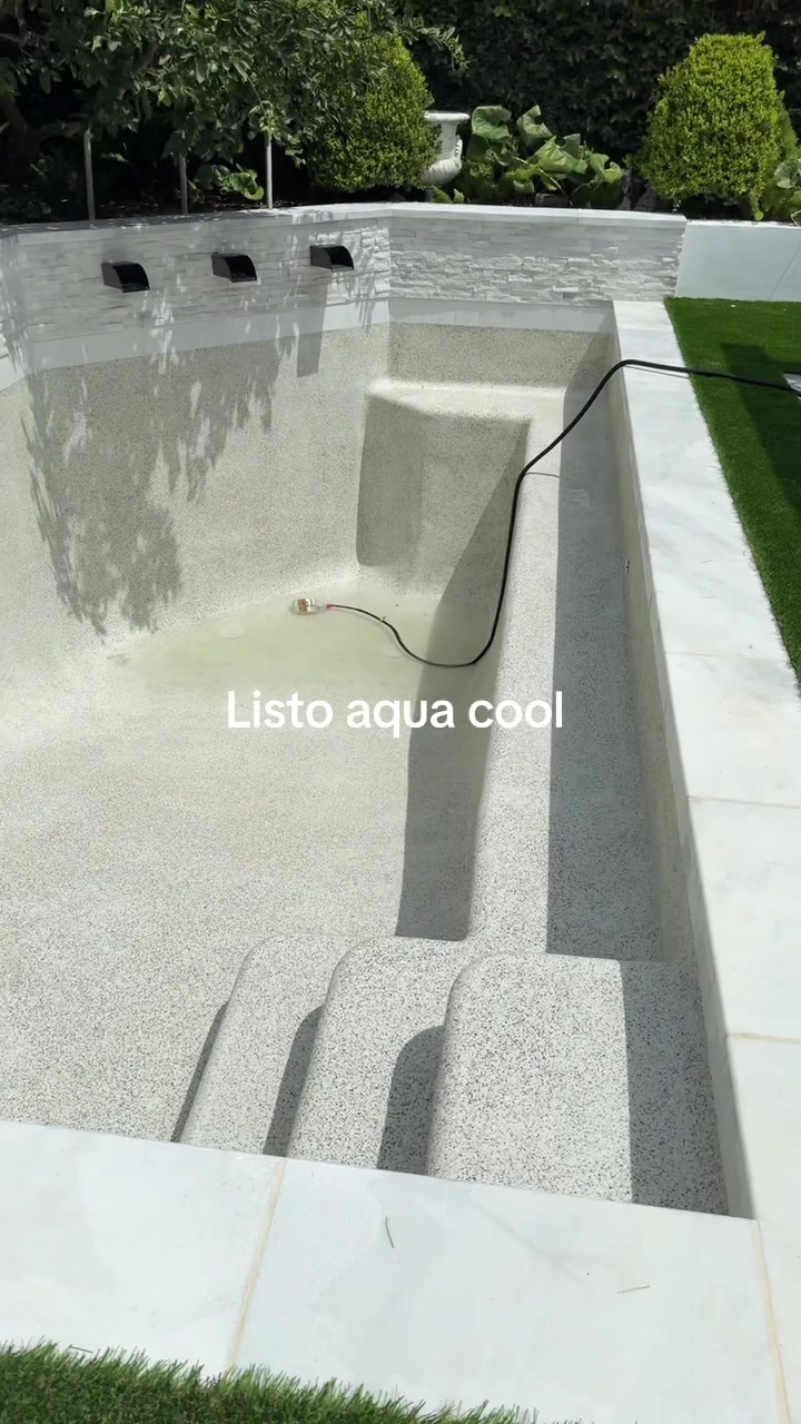 @Olma’s Pool Plastering