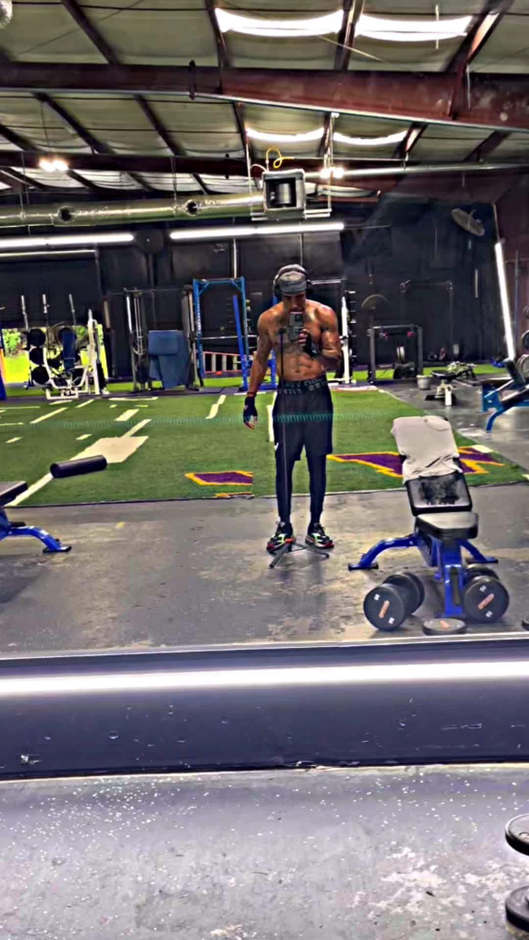 @TRILLIYONE🇯🇲