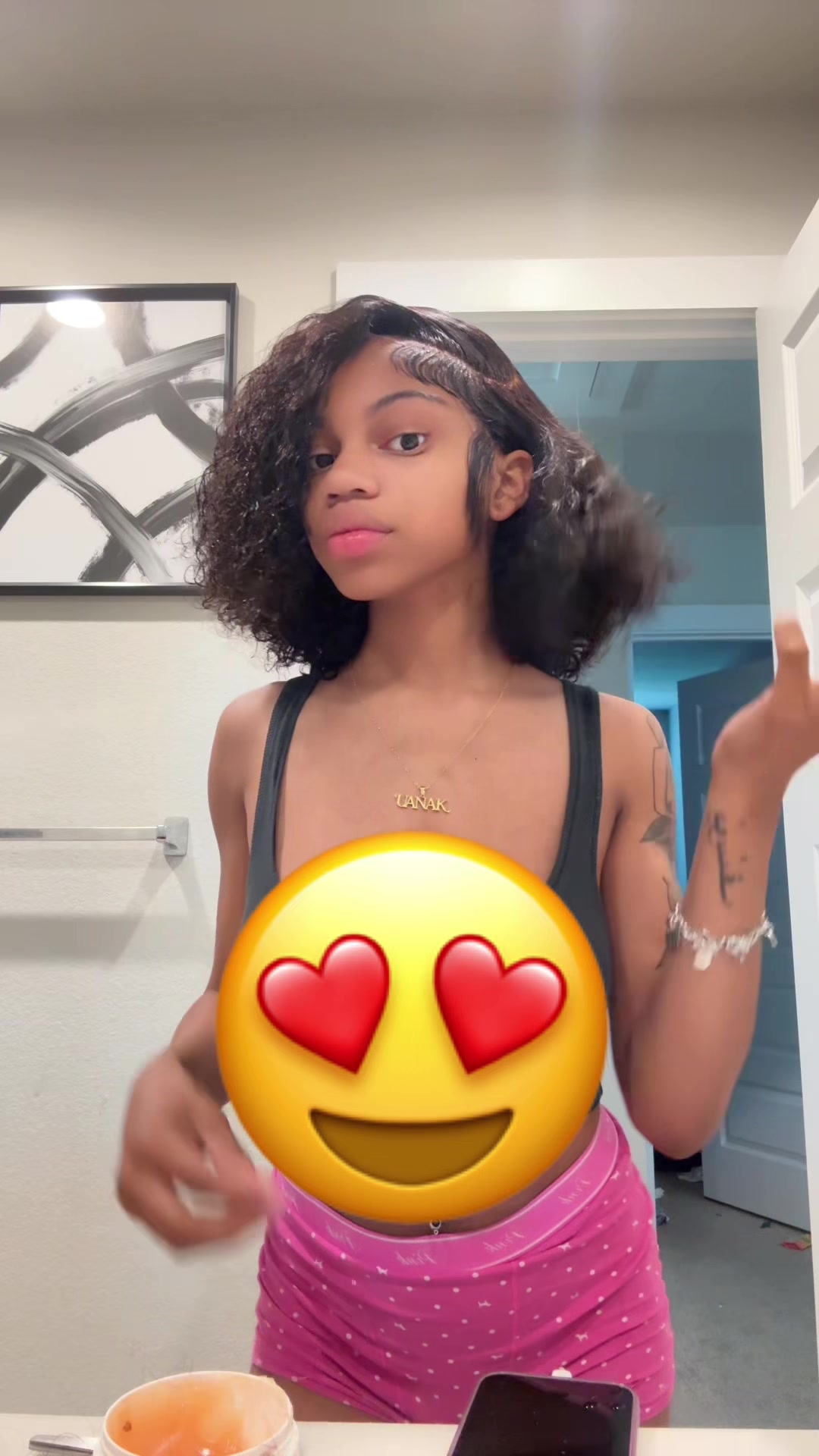 @👄.