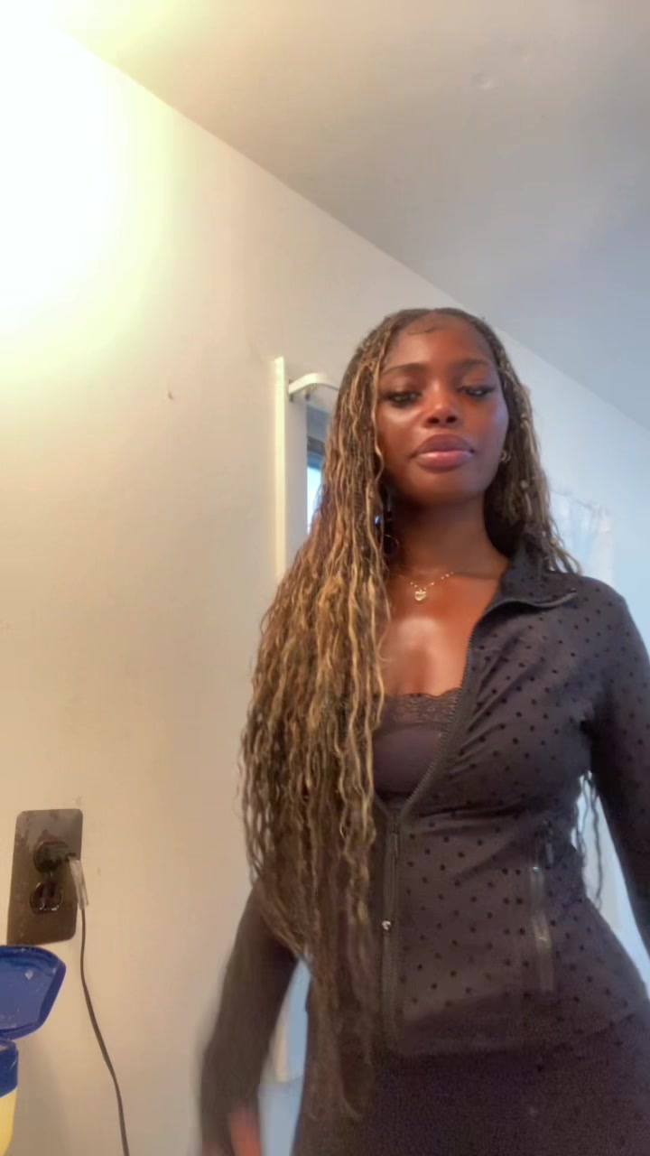 @jeanevyia