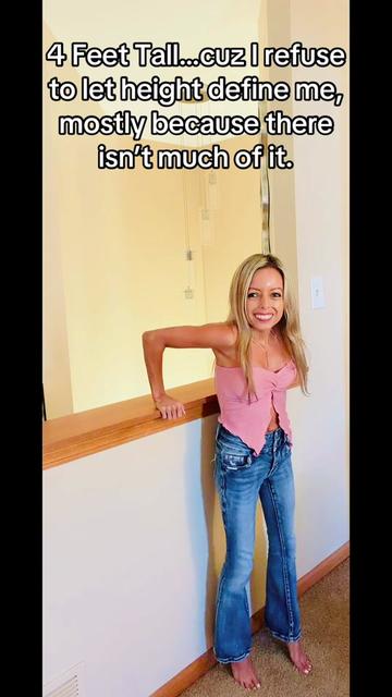 @4footblond
