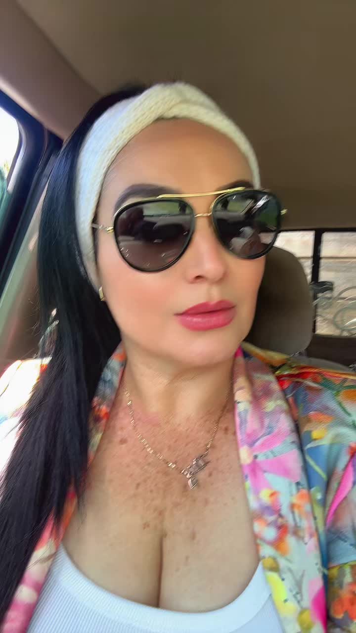 @𝐼𝓇𝒾𝓈 𝑀𝒶𝓇𝓉𝓏