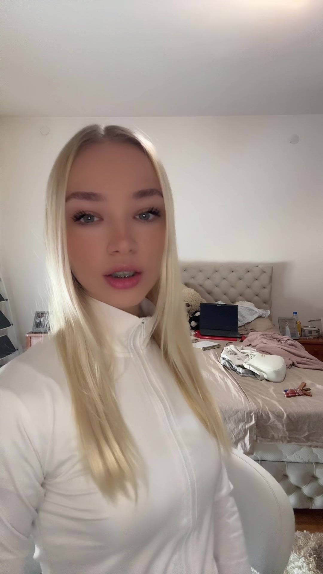 @janicaa