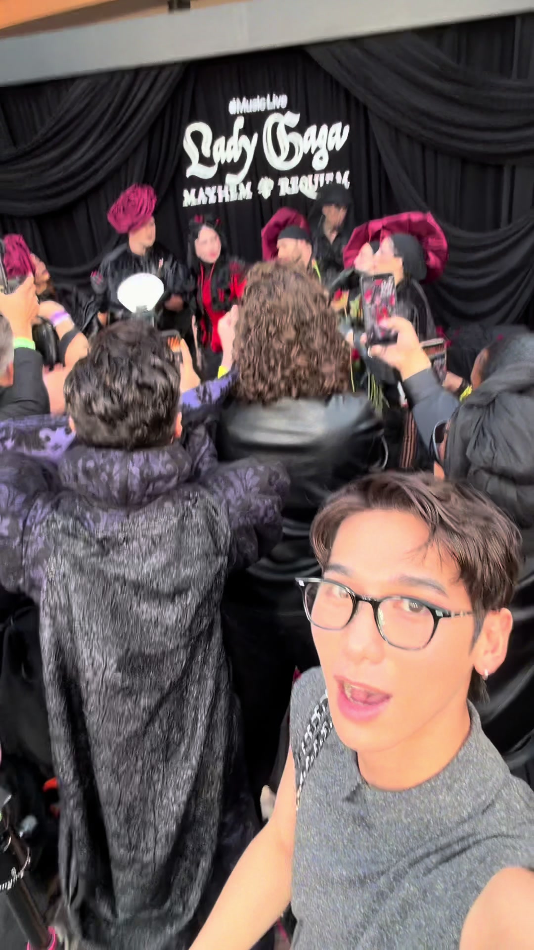 @Plastique Tiara