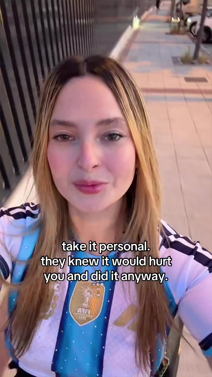 @Emma🦋